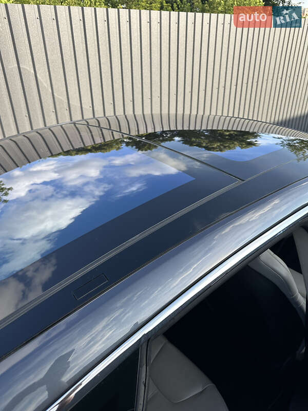 Лифтбек Tesla Model S 2016 в Полтаве фото 22 Лифтбек Tesla Model S 2016 в Полтаве
