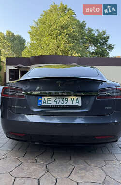 Ліфтбек Tesla Model S 2018 в 