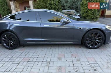 Ліфтбек Tesla Model S 2018 в 
