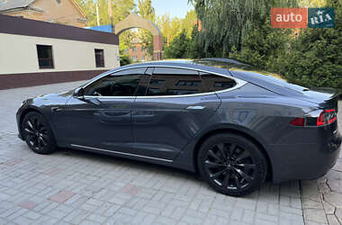Ліфтбек Tesla Model S 2018 в 