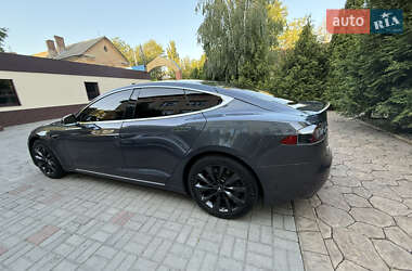 Ліфтбек Tesla Model S 2018 в 