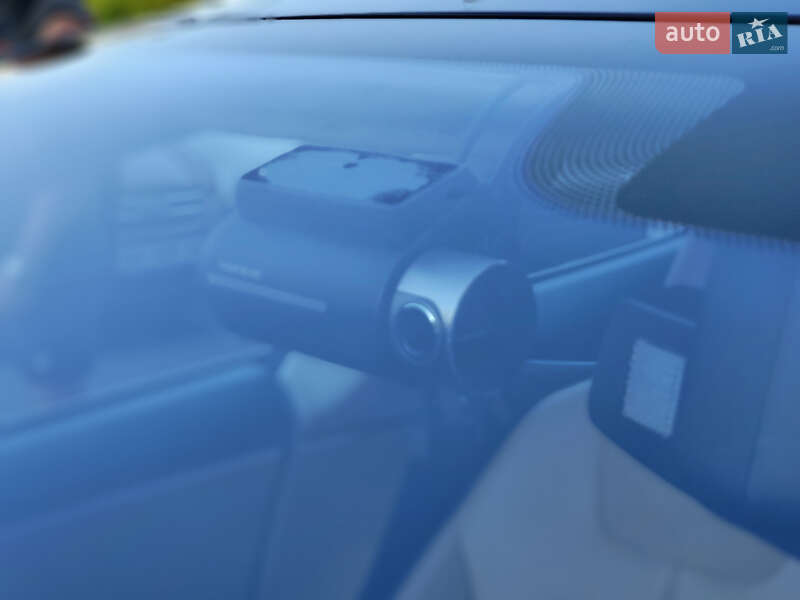 Лифтбек Tesla Model S 2014 в Киеве