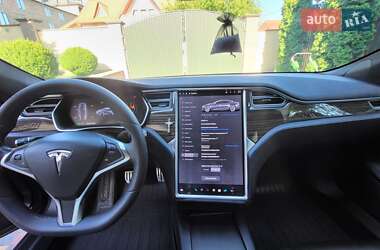 Лифтбек Tesla Model S 2016 в 
