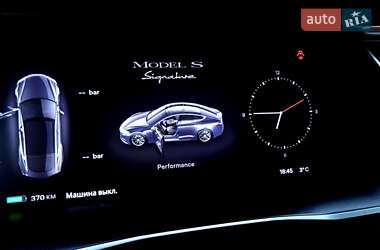 Лифтбек Tesla Model S 2016 в 
