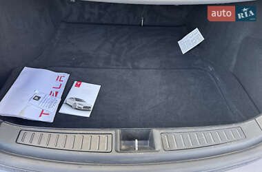 Лифтбек Tesla Model S 2015 в 