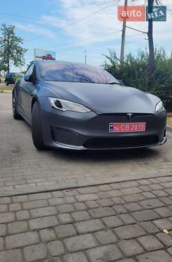 Tesla Model S 2022