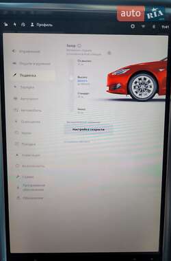 Лифтбек Tesla Model S 2017 в 
