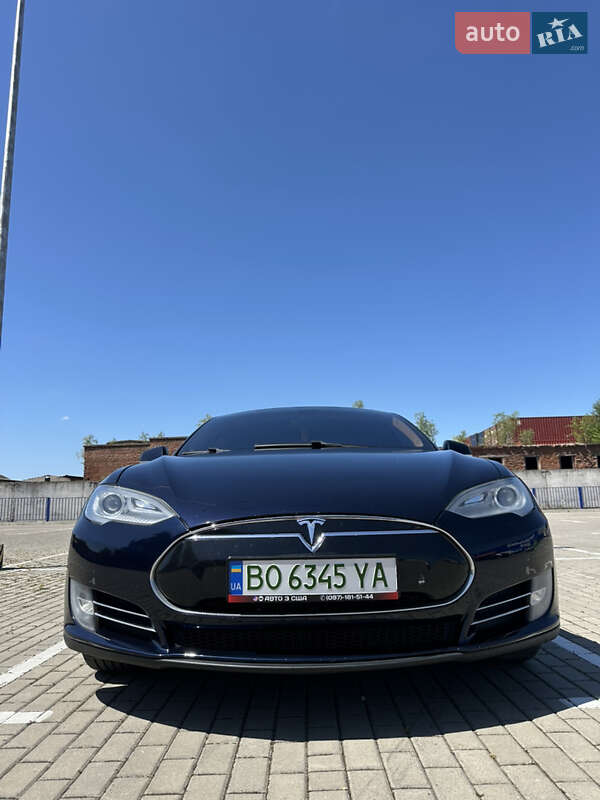 Лифтбек Tesla Model S 2013 в Тернополе