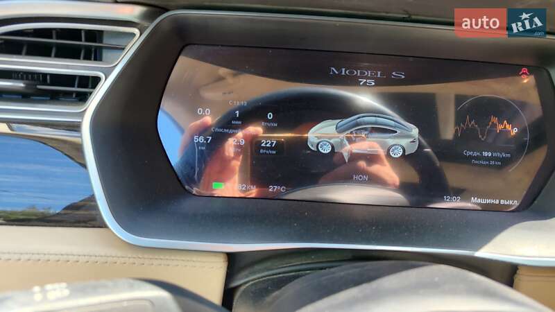 Лифтбек Tesla Model S 2016 в Кагарлыке