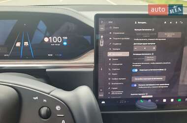 Лифтбек Tesla Model S 2022 в 