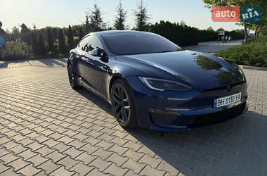 Лифтбек Tesla Model S 2022 в 