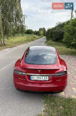Ліфтбек Tesla Model S 2018 в 