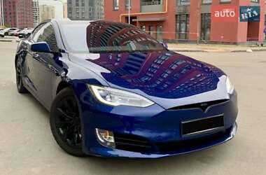 Tesla Model S 2017