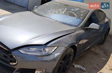 Tesla Model S 2014