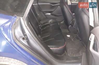 Ліфтбек Tesla Model S 2014 в 