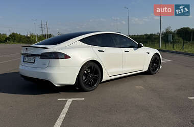 Ліфтбек Tesla Model S 2017 в Рівному