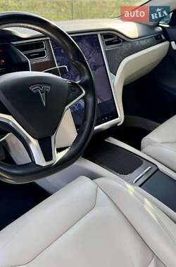 Ліфтбек Tesla Model S 2017 в Рівному