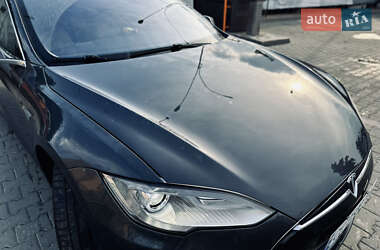 Ліфтбек Tesla Model S 2015 в 