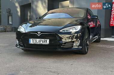 Ліфтбек Tesla Model S 2020 в 