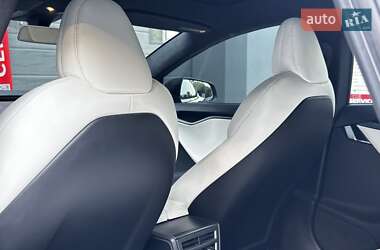 Ліфтбек Tesla Model S 2020 в 
