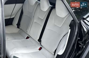 Ліфтбек Tesla Model S 2020 в 