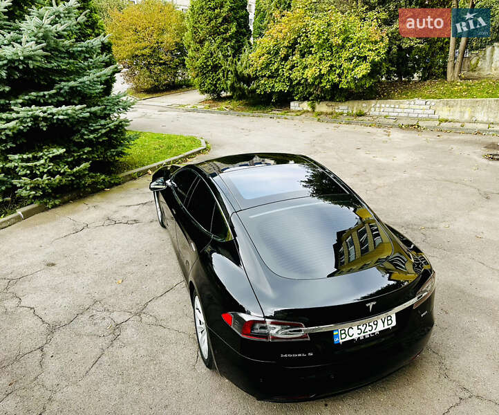 Ліфтбек Tesla Model S 2016 в Львові