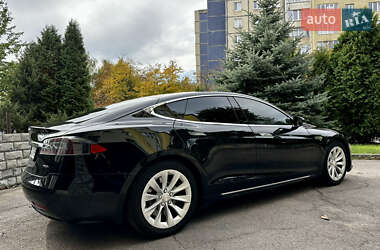 Лифтбек Tesla Model S 2016 в 