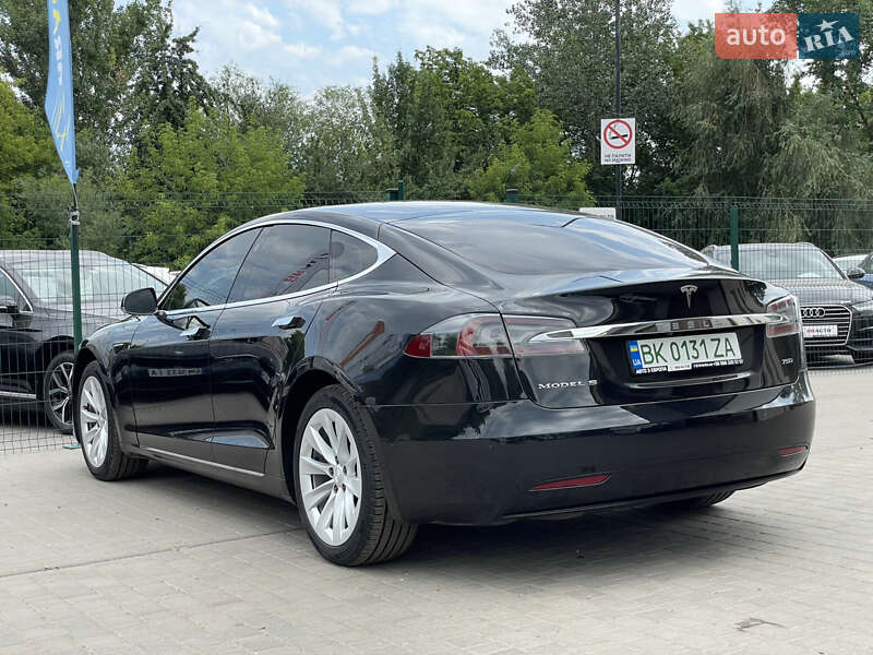Лифтбек Tesla Model S 2018 в Бердичеве