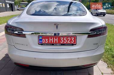 Лифтбек Tesla Model S 2016 в 