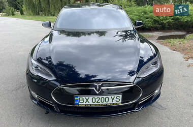 Ліфтбек Tesla Model S 2013 в 