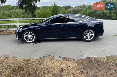 Ліфтбек Tesla Model S 2013 в 