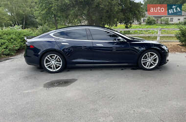 Ліфтбек Tesla Model S 2013 в 