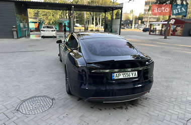 Ліфтбек Tesla Model S 2014 в 