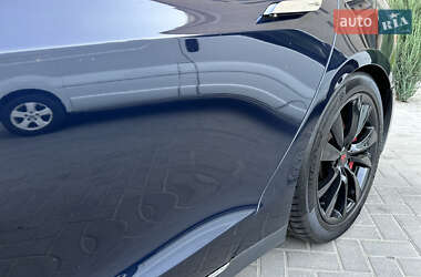 Ліфтбек Tesla Model S 2014 в 