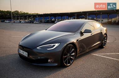 Tesla Model S 2017