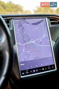 Ліфтбек Tesla Model S 2017 в 