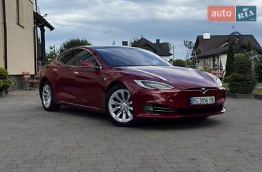 Tesla Model S 2019