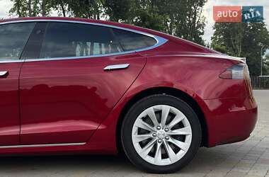 Ліфтбек Tesla Model S 2019 в 