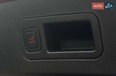 Ліфтбек Tesla Model S 2019 в 