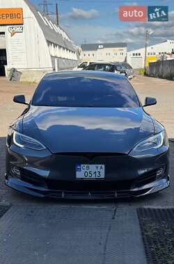 Tesla Model S 2018