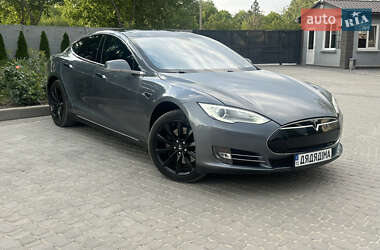 Лифтбек Tesla Model S 2013 в 