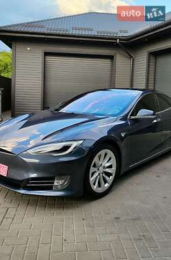 Tesla Model S 2016