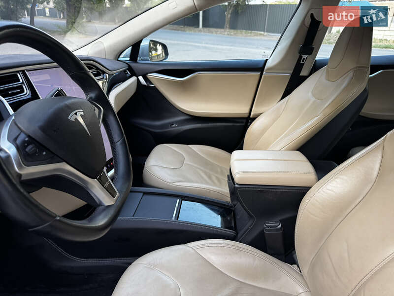 Лифтбек Tesla Model S 2014 в Днепре фото 9 Лифтбек Tesla Model S 2014 в Днепре