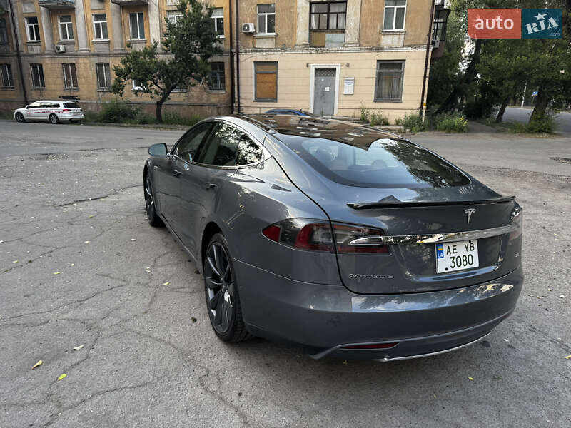 Лифтбек Tesla Model S 2014 в Днепре фото 8 Лифтбек Tesla Model S 2014 в Днепре