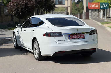 Лифтбек Tesla Model S 2016 в 