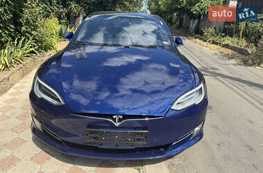 Tesla Model S 2017