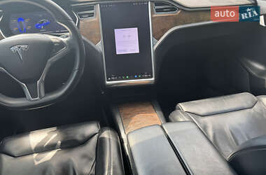 Лифтбек Tesla Model S 2017 в 