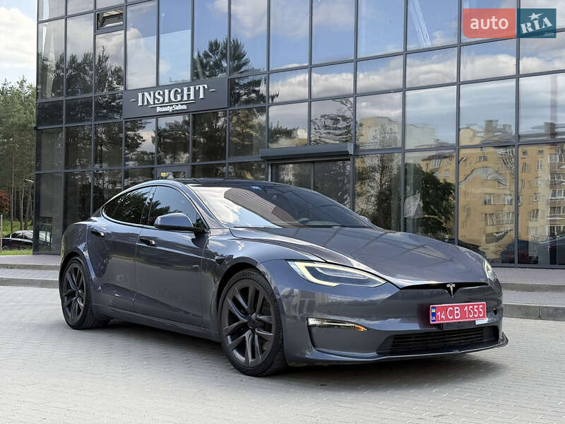Tesla Model S 2022