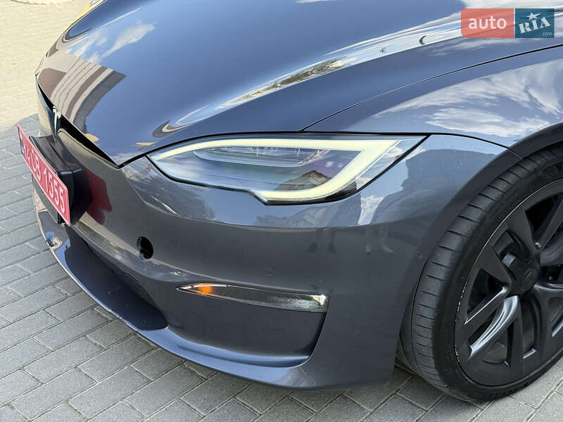 Лифтбек Tesla Model S 2022 в Львове
