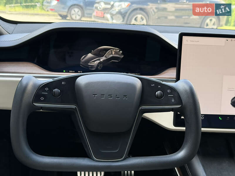 Лифтбек Tesla Model S 2022 в Львове